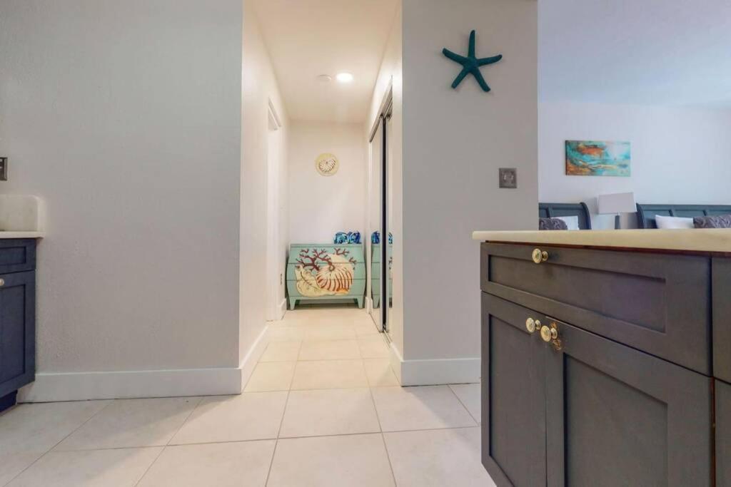 רסקין Sea Breeze, Studio 510, Beach Steps Away!+Pool+Wifi מראה חיצוני תמונה
