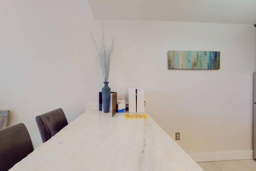 רסקין Sea Breeze, Studio 510, Beach Steps Away!+Pool+Wifi מראה חיצוני תמונה